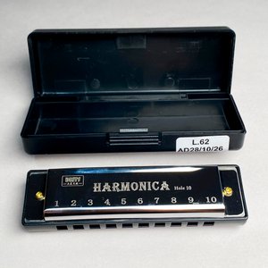 Armónica Cromática Gris con Estuche - imagen 2
