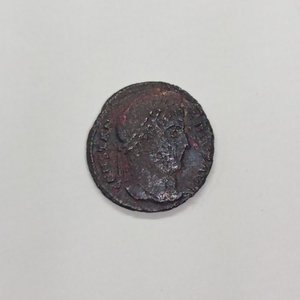 Moneda Romana Antigua Follis de Constantino el Grande - imagen 2