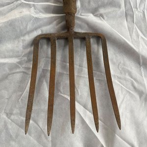 Lote anterior: Pala de Puntear Antigua con Mango de Madera