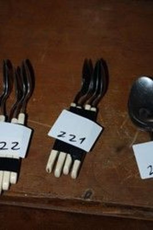 Item 856041 - Image 0