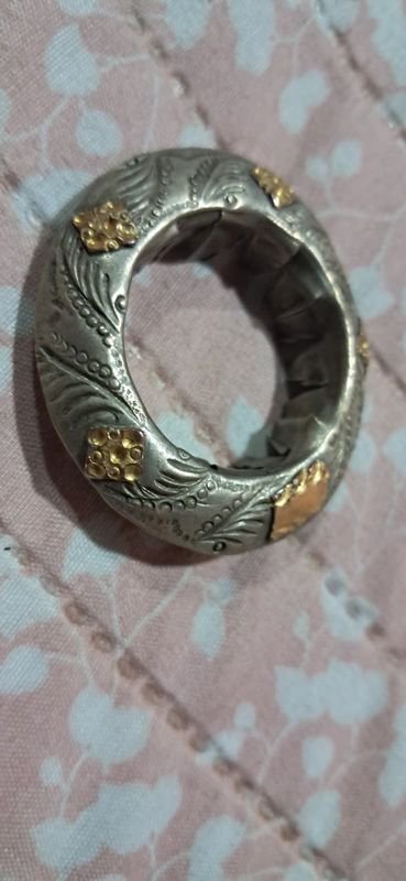 Anillo de oro y plata con piedra preciosa - imagen 2