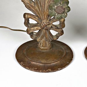 Par de Lámparas de Madera Estilo Antiguo con Decoración Floral - imagen 5