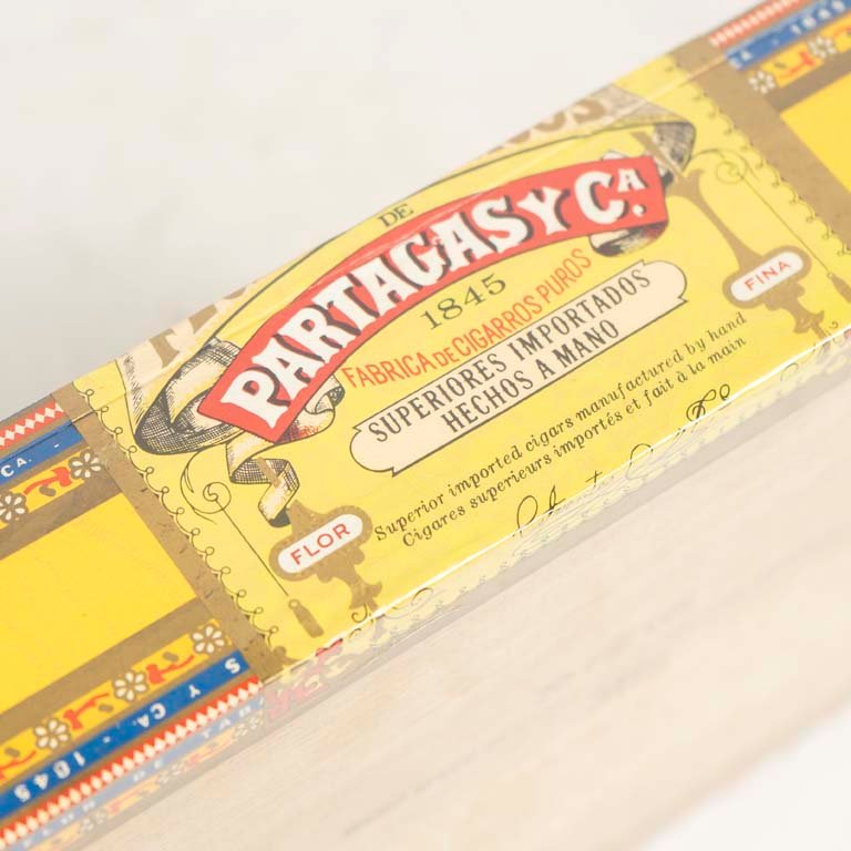 Caja de habanos Partagas de República Dominicana - imagen 2