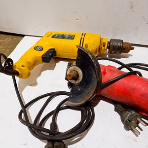 Lote de 3 Taladros y 1 Amoladora Eléctrica - imagen 5