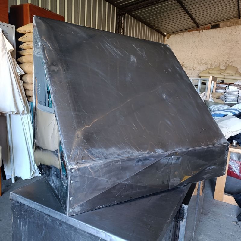 Caja de Acero Inoxidable con Cubierta Plástica - imagen 4