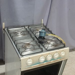 Cocina a Gas Blanca UFESA 4 Hornallas con Válvula - imagen 3
