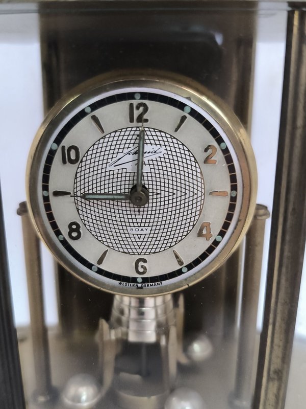Reloj Alemán de Bronce con Páneles de Plástico Grabado - imagen 3