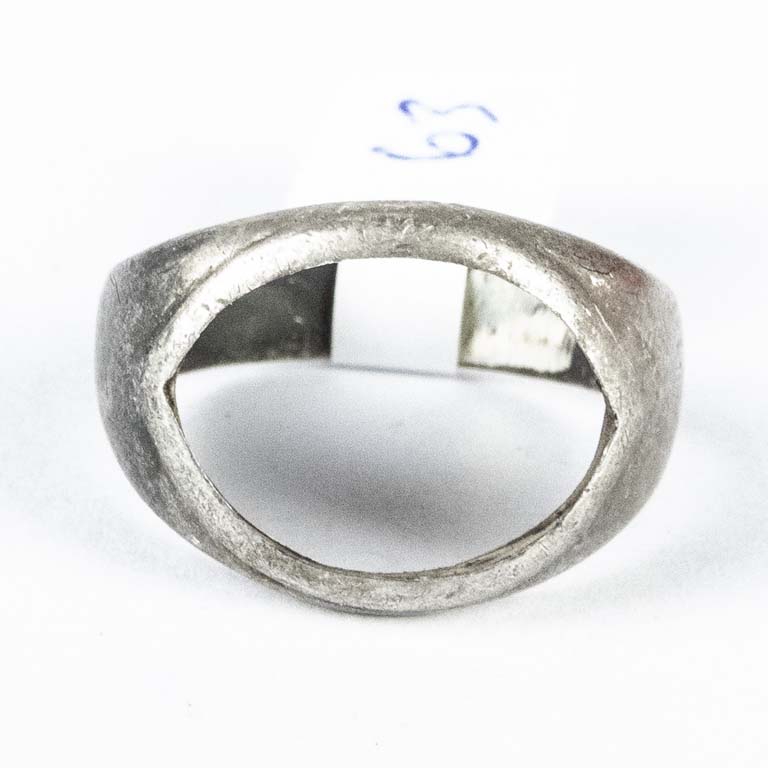 Lote anterior: Anillo de plata sin piedra - Buen estado