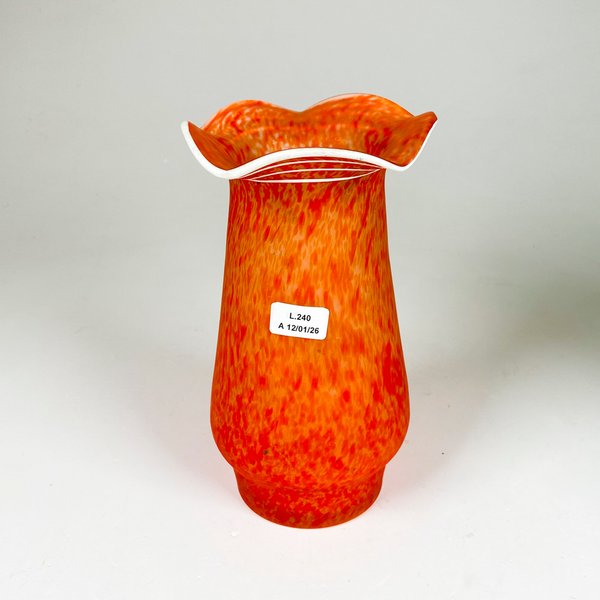 Lote anterior: Vaso de vidrio colorido con borde en ondas