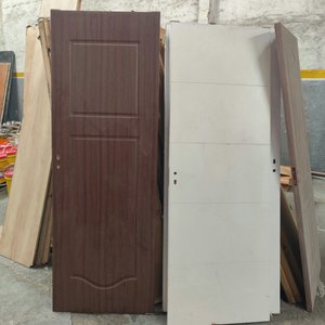 Hoja de Puerta Interior Nueva con Cerradura y Pestillo - imagen 1