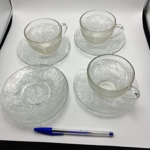 Juego de 3 Tazas de Té y 5 Platillos de Vidrio Labrado Vintage - imagen 1