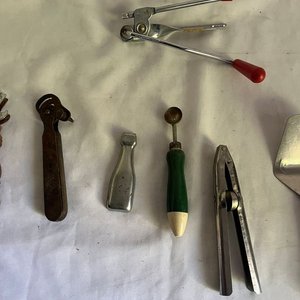 Lote de Utensilios de Cocina: Abrelatas, Descarozador y Más - imagen 1