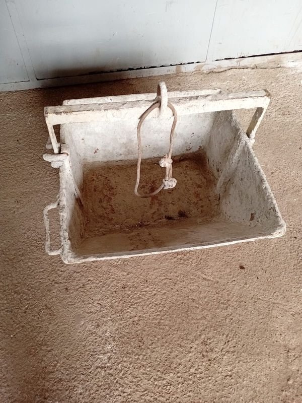 Tacho de Obra Metálico para Guinche - imagen 1