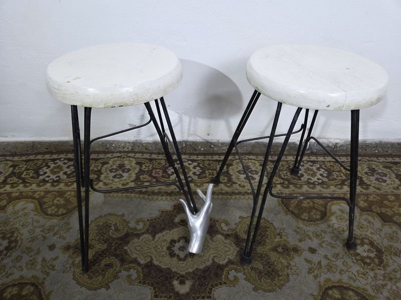 Bancos antiguos en hierro y madera para decoración - imagen 2