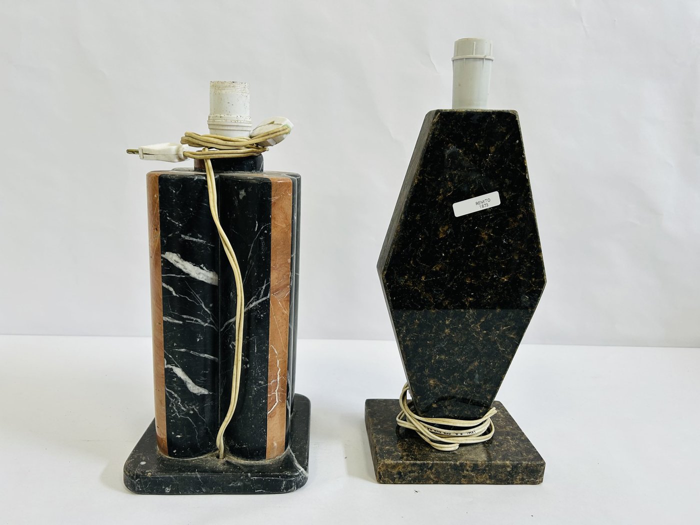 Par de Luminarias de Sobremesa en Mármol Negro y Rosa