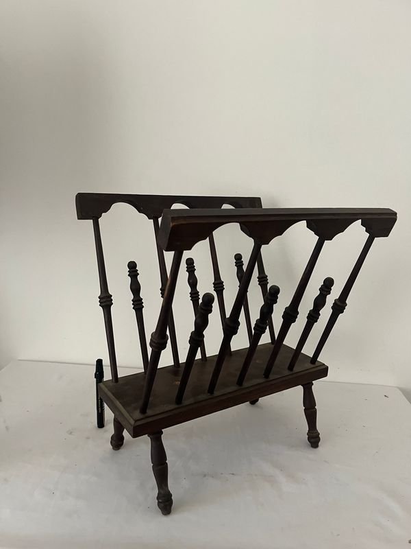 REvistero en madera - imagen 2