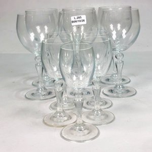 Once Copas de Cristal Hialino de Distintos Tamaños - imagen 3