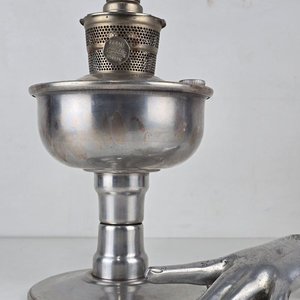 Lote siguiente: Lámpara de Aceite Aladdin Modelo "Mod. C" en Bronce