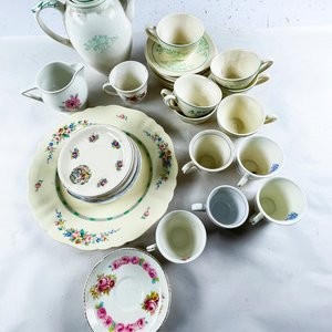 Juego de Té Inglés: 31 Piezas con Detalles de Época - imagen 2