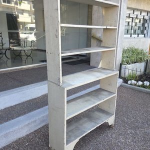 Lote anterior: Estantería Antigua de Madera Pintada