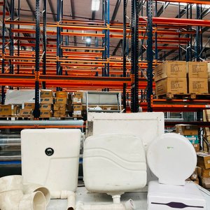 Lote de Accesorios Sanitarios Blancos - imagen 3