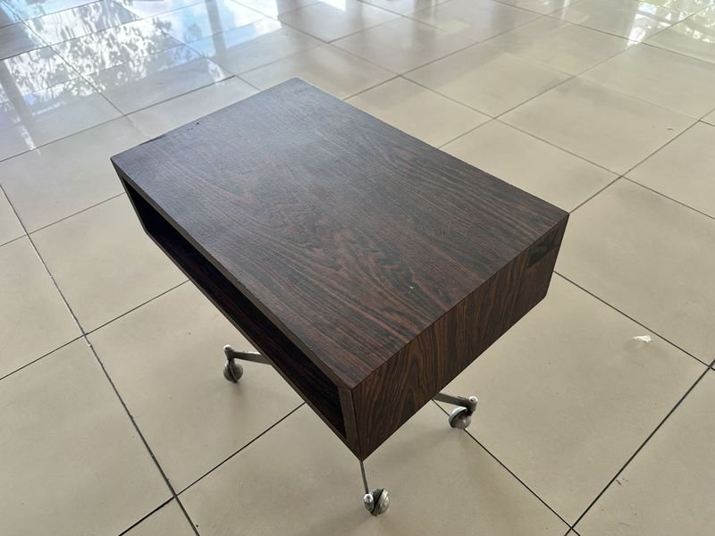 MESA AUXILIAR DE MADERA Y METAL - imagen 3