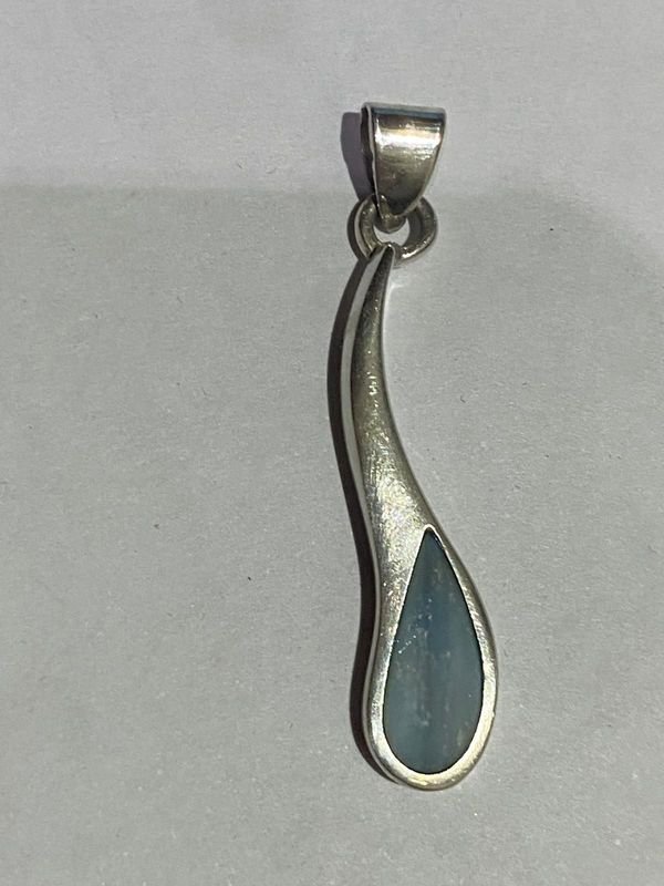 Dije de Plata 925 con Nácar y Piedra Celeste