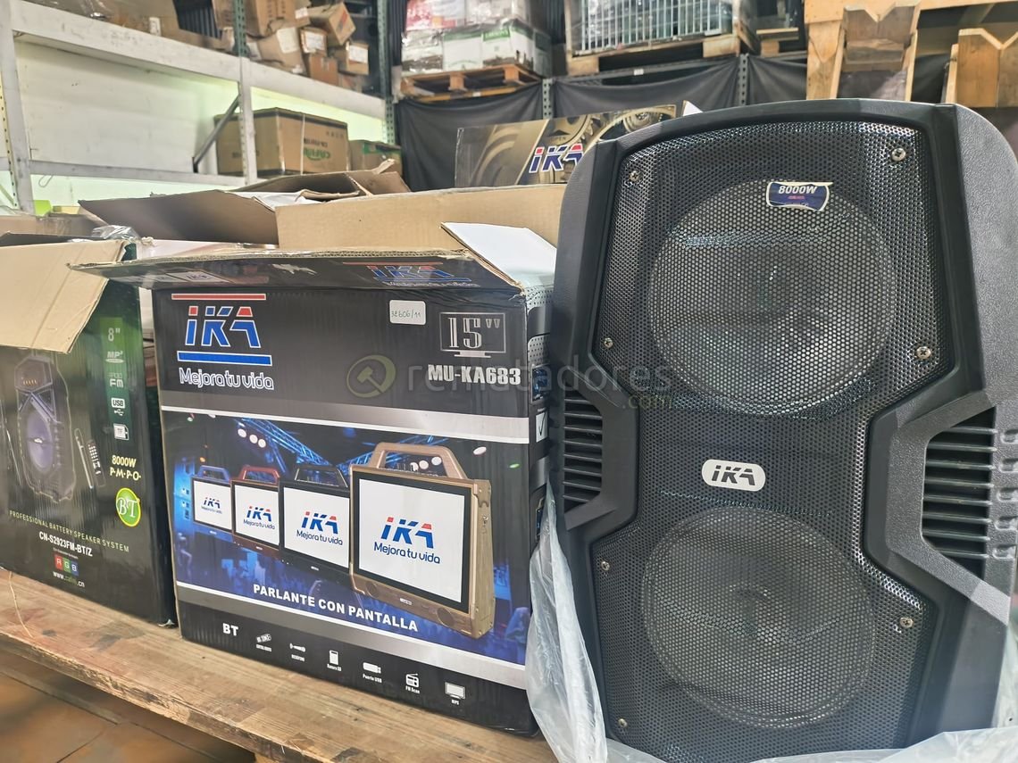 Parlante IKA MU-KA683 con Pantalla de 15 Pulgadas
