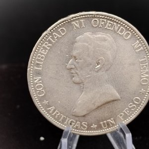 Moneda de Plata 1 Peso Uruguay 1917 - imagen 2