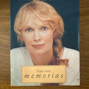 Lote siguiente: Libro "Hojas Vivas. Memorias" de Mia Farrow