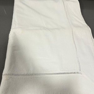 Lote anterior: Mantel Blanco de Algodón Arredo 2.20m x 1.50m
