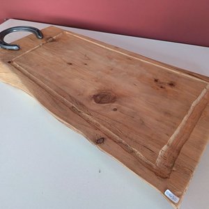 Tabla de Cocina Artesanal de Madera con Herradura - imagen 5
