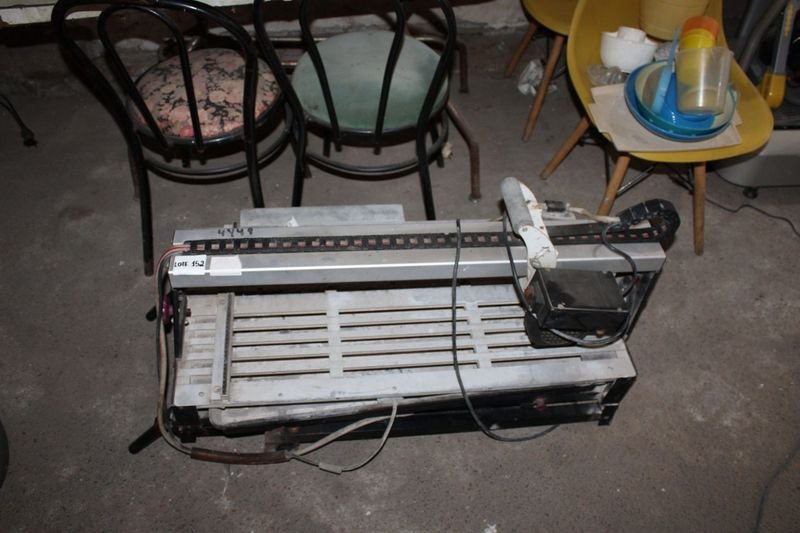 Item 856086 - Image 0