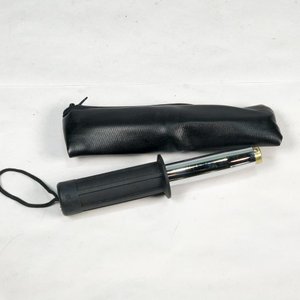 Cachiporra Extensible de Metal con Funda Negra - imagen 1