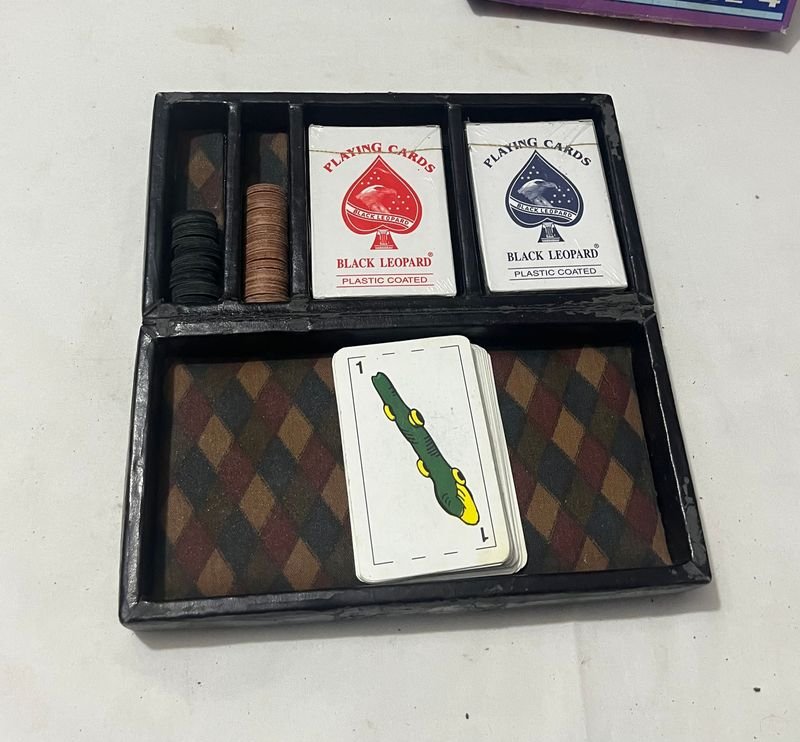 Lotes de juegos y cartas para jugar - imagen 3