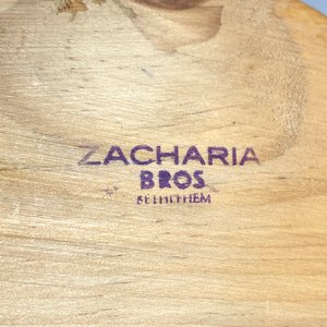 Talla en Madera "Manos Orantes" Zacharia Bros - Altura 18 cm - imagen 4