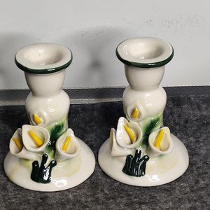 Juego de Porta Velas y Difusor de Aromas en Porcelana Blanca con Flores - imagen 2