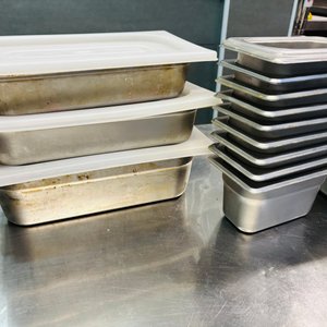 Lote de 22 Cubas Gastronómicas de Acero Inoxidable con Tapas - imagen 3