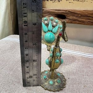 Figura Decorativa Pavo Real Dorado con Piedras Turquesa - imagen 3