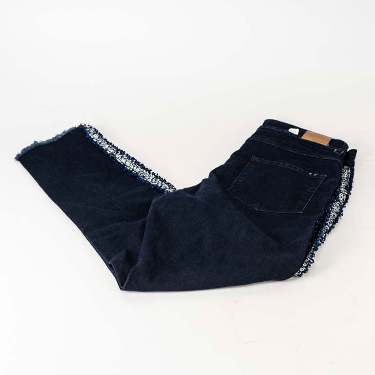 Item 2108294 - Image 0