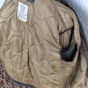 Campera Militar Alpha Industries M-65 Verde Talle Medium Forro Desmontable - imagen 11