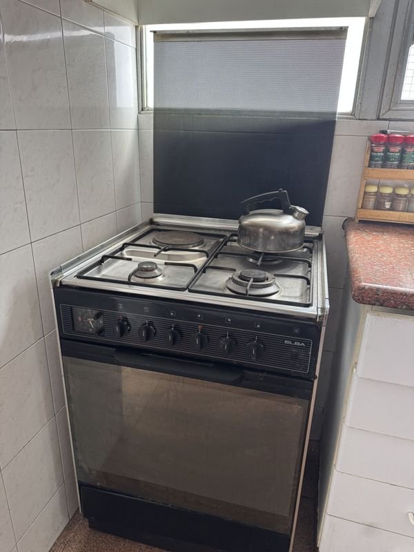 Lote anterior: Cocina Elba de 4 quemadores con horno integrado