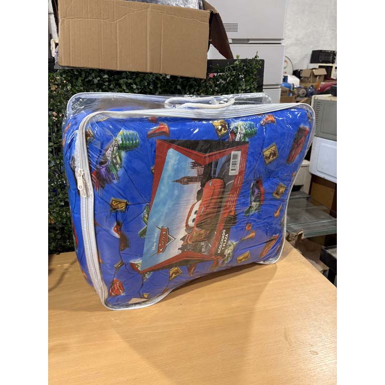 Lote anterior: Acolchado infantil con motivos divertidos