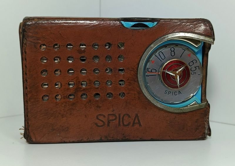 Lote anterior: Radio SPICA Japonesa en estuche de cuero original