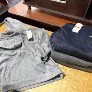 Conjunto de Buzos Grises y Azul Marino + Perfume "Love Rain" - imagen 1