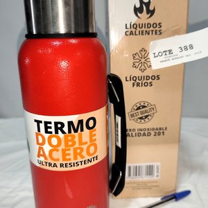 Termo Tipo Americano Rojo "Lyss" Doble Acero, Tapa Vertedora - imagen 3