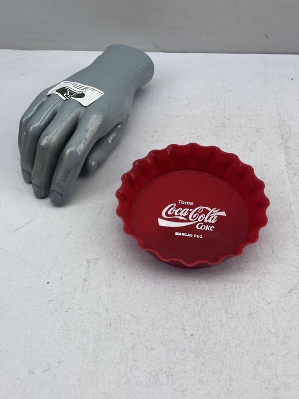 Despojador de Plástico Coca-Cola con Diseño de Tapa Roja - imagen 1