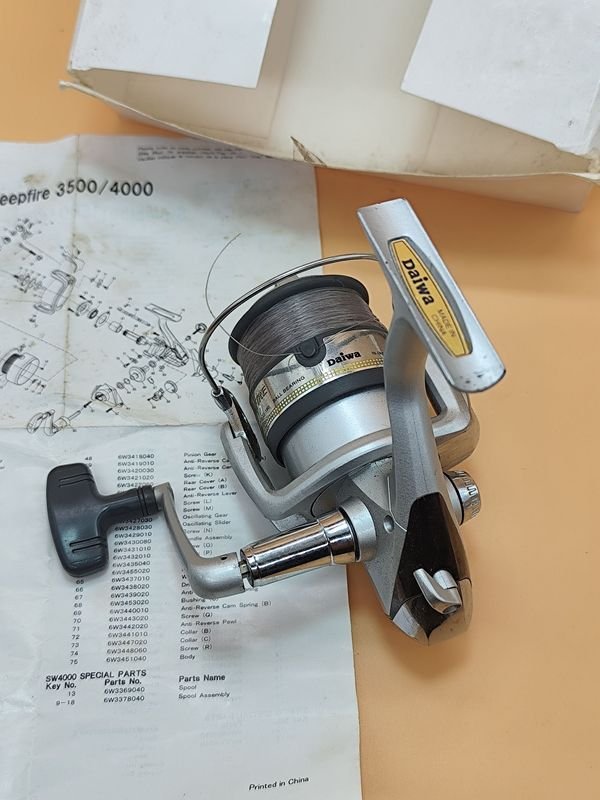 Reel frontal Daiwa Sweepfire 4000 - NUEVO SIN USO ALGUNO - imagen 4