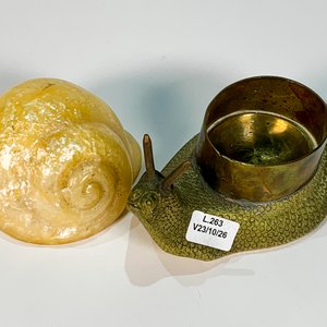 Caracol Decorativo en Bronce y Pasta - imagen 3
