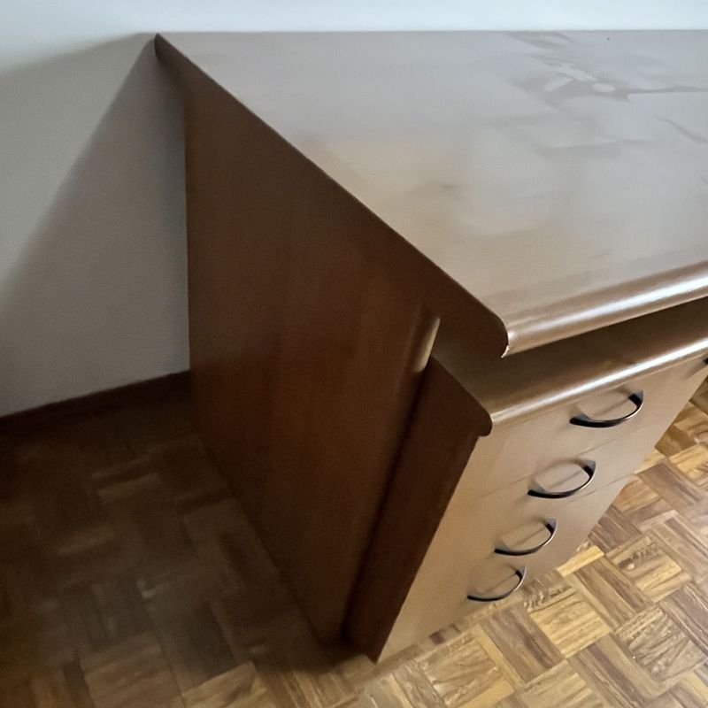 Escritorio y mueble cajonero de madera con cerradura - imagen 8